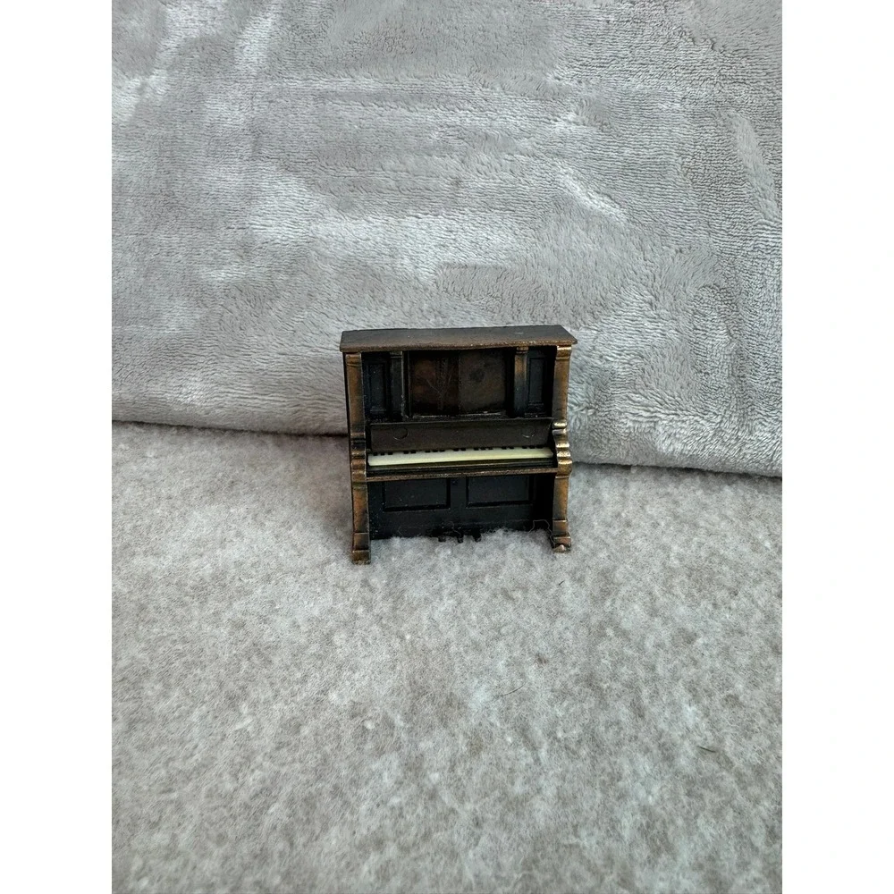 Vintage Durham Industries Miniature Piano 1976 Hong Kong